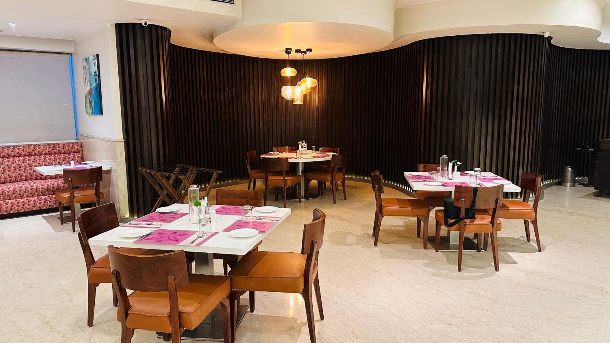 Regenta Central Jaipur Ngoại thất bức ảnh